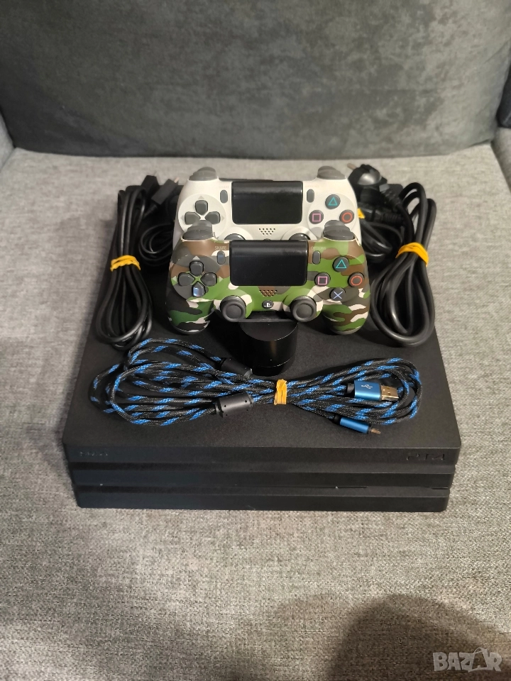 PlayStation 4 Pro 1TB + DualShock Charging Station + 2 контролера DualShock 4 + 3m charging cable, снимка 1