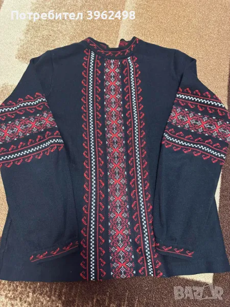 Пуловер с фолклорни мотиви , снимка 1