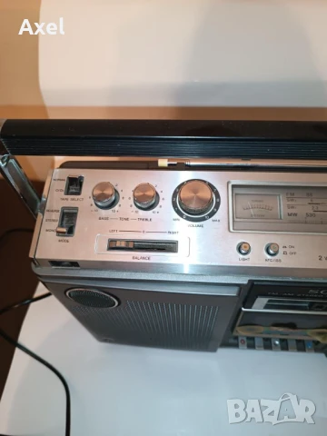 Оригинален японски касетофон, снимка 2 - Радиокасетофони, транзистори - 51265137