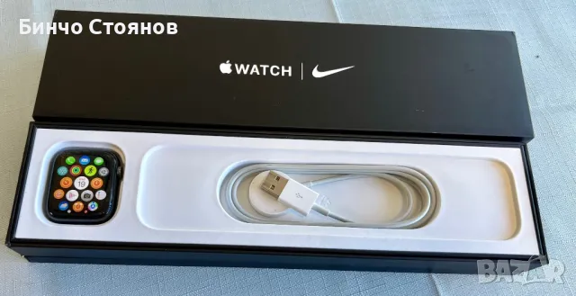 Apple Watch 6 44mm, снимка 2 - Смарт часовници - 49778955