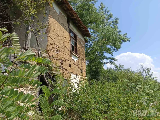 Продава красива плетена къща в с. Радуловци - на 35 км. от София, снимка 4 - Къщи - 56128420