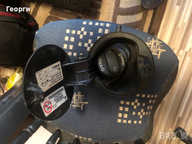 Капаче за резервоар за vw пасат б6 , снимка 2 - Автомобили и джипове - 44696509