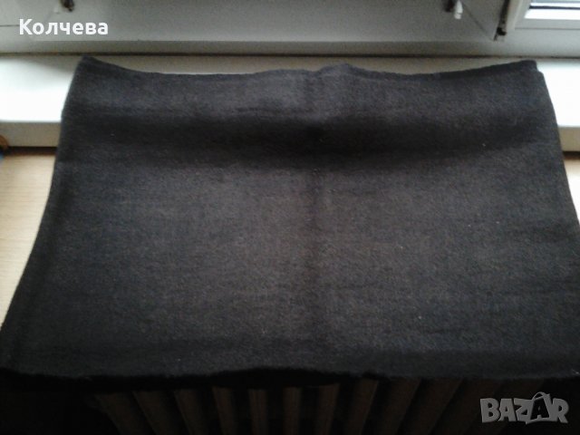 продавам домашно тъкан черен плат от чиста вълна за 20 лв. , снимка 2 - Платове и дамаски - 30816609
