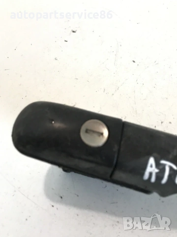 Външна дръжка за предна лява врата черна за Mercedes Atego (1997-2006) , снимка 2 - Части - 53875169