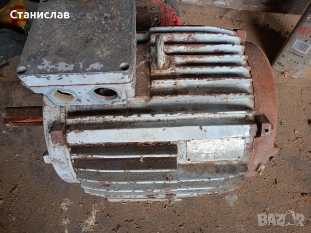 Ел. Двигател 22kv, снимка 2 - Електродвигатели - 44709964