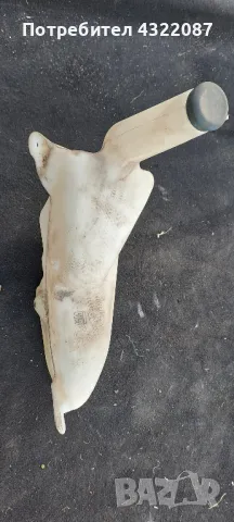 Съд за течност за чистачки и помпа от Опел Зафира Opel Zafira 1.8I 125к.с , снимка 4 - Части - 50317116