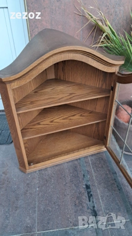 Ъглова стенна витрина масив, снимка 6 - Секции и витрини - 54262530