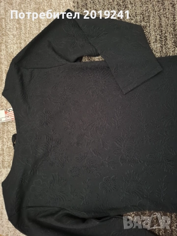 Черна рокля с гравирани цветя, снимка 2 - Рокли - 53215308