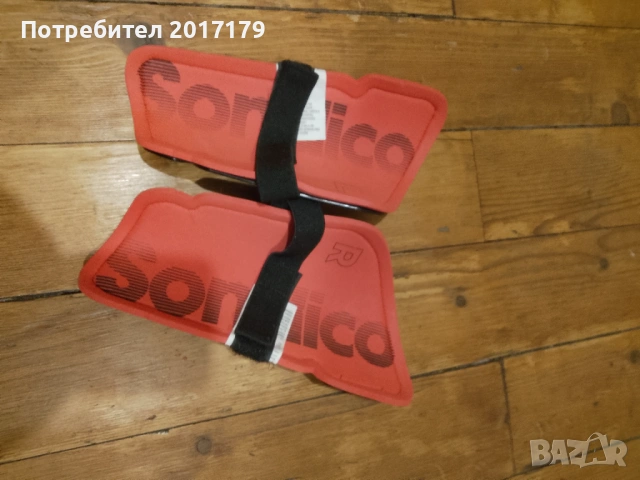 Вратарски ръкавици Sondico детски и протектори комплект, снимка 6 - Футбол - 53918026