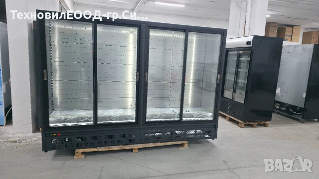 Вертикална хладилна витрина с 4 врати , снимка 2 - Витрини - 53908172