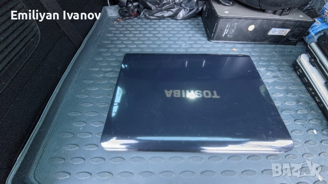 Стари лаптопи 9 бр и 1 настолен компютър, снимка 17 - Части за лаптопи - 54094020