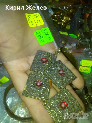 ВЪЗРОЖДЕНСКА БРОНЗОВА ГРИВНА с ЧЕРВЕНИ КАМЪНИ 6060, снимка 8 - Гривни - 29629789