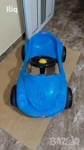 детска количка с педали. 