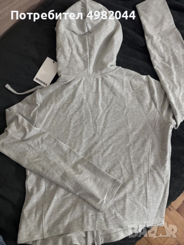  сив суитшърт  BERSHKA , снимка 2 - Суичъри - 56550419