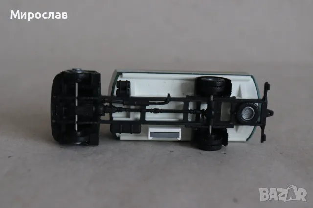 ROCO??? H0 1/87 MERCEDES ЦИСТЕРНА КАМИОН ИГРАЧКА МОДЕЛ, снимка 8 - Колекции - 49633688