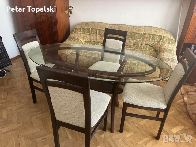 Кухненска маса и четири стола