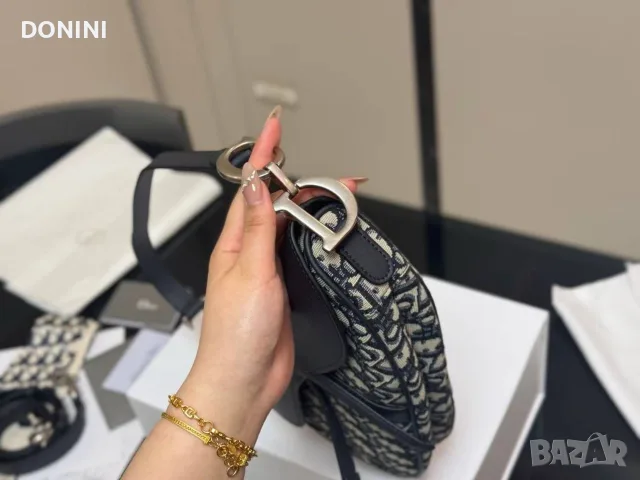Christian Dior Дамска чанта, кожа, снимка 3 - Чанти - 56551707