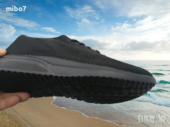 Дишащи олекотени мъжки маратонки в черно., снимка 5 - Маратонки - 40157409