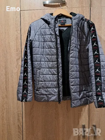 Якета , снимка 2 - Детски якета и елеци - 48248633