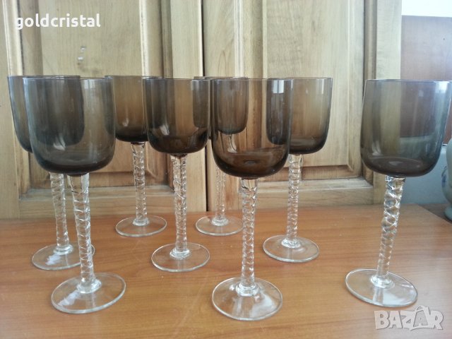 Стъклени чаши цветно стъкло , снимка 1 - Антикварни и старинни предмети - 37624732