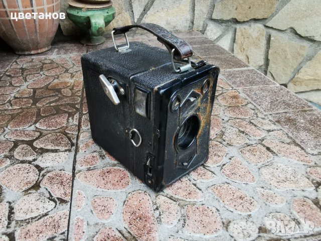 стар фотоапарат, снимка 1 - Антикварни и старинни предмети - 39049893