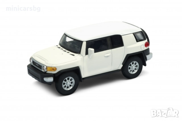 1:34 Метални колички: TOYOTA FJ CRUISER - Welly, снимка 1