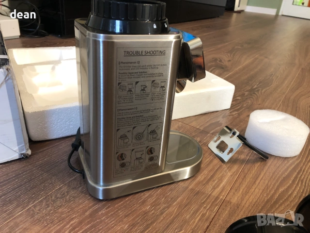 Електрическа мелачка за кафе, снимка 4 - Кафемашини - 54183602