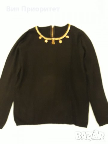 Черна мека блузка фино плетиво със златни орнаменти около деколтето, изчистени предница и гръб,с цип, снимка 4 - Блузи с дълъг ръкав и пуловери - 37456302