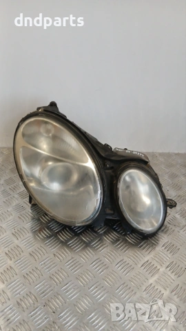 Десен фар Mercedes E W211 2003г.