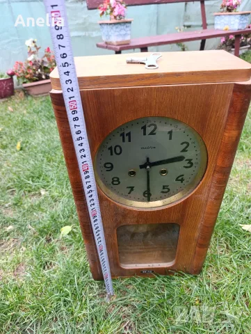Старинен полски стенен часовник Metron с махало и гонг – Работещ! / Vintage Metron Wall Clock