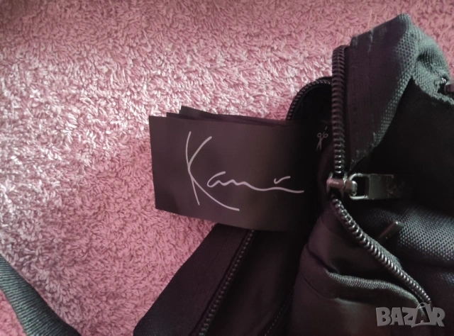 Оригинална чантичка Karl Kani Signature - за кръст/през гърди, снимка 7 - Чанти - 53164671
