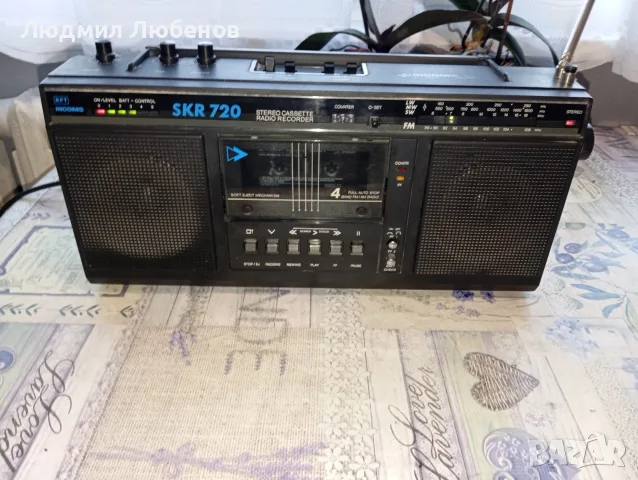 Радиокасетофон RFT Incoms SKR 720, снимка 3 - Радиокасетофони, транзистори - 56107123