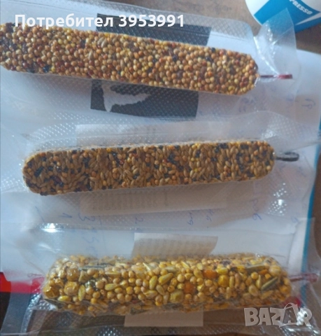 Продавам пакетирана храна за гризачи, вълнисти папагали, среден папагал, канари и крекери