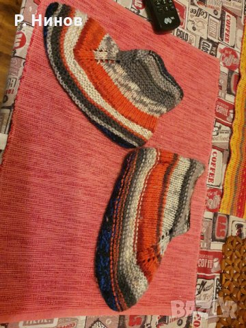 Ръчно плетени домашни чехли  гети, чорапи и домашни ботушки №40, снимка 1 - Пантофи - 35075942