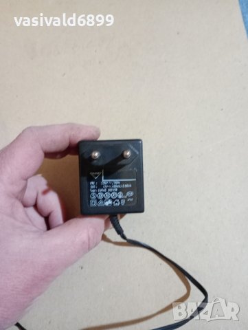 Зарядно , снимка 2 - Оригинални зарядни - 44335237
