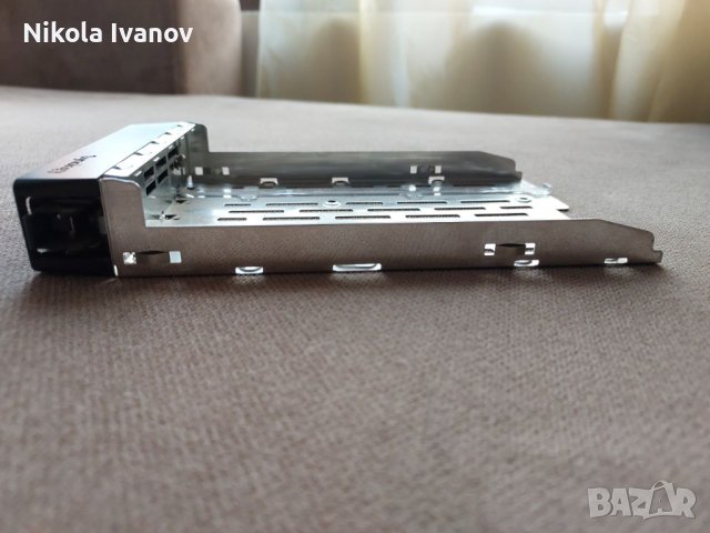 Synology HDD Tray Type R5, Caddy за твърд диск, NAS, RS3617xs, RX1214, RX1213, RS3614xs, RS3614 хард, снимка 6 - Други - 42481308