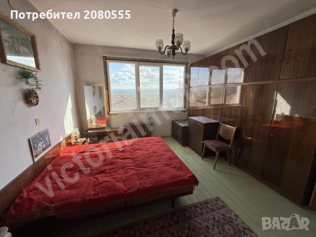 Просторен етаж с гараж, склад, сутерен и таван!, снимка 9 - Етаж от къща - 51962578