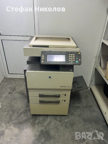 Kопирна машина Konica Minolta Bizhub C250, снимка 2 - Принтери, копири, скенери - 50769058