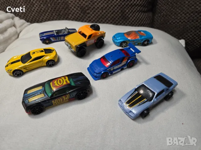 Лот колички Hot Wheels за 30лв.