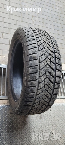 275 50 20 Good Year UltraGrip 1бр. Гума Перфектна , снимка 2 - Гуми и джанти - 53952376