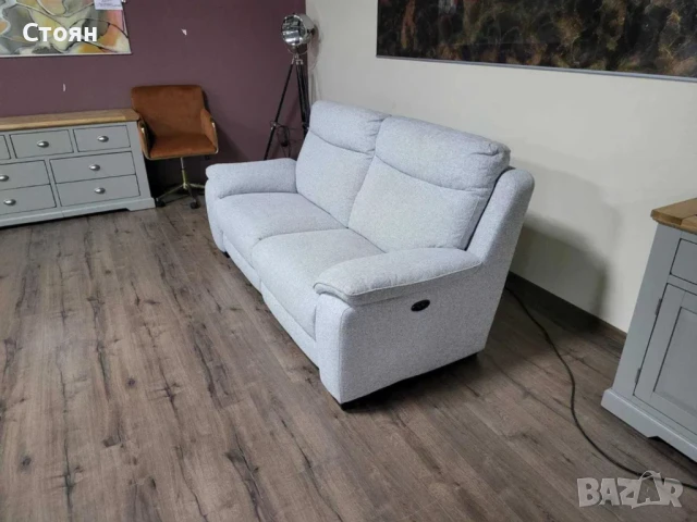 Светло сив диван от плат тройка с електрически релаксиращ механизъм, снимка 6 - Дивани и мека мебел - 50886717