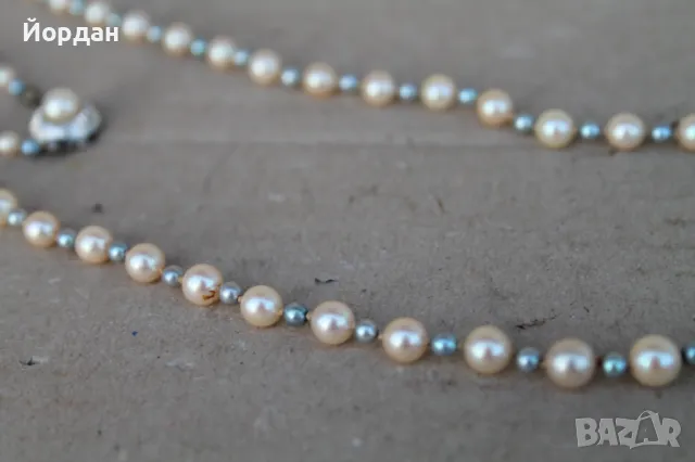 Дамско колие с естествени перли и със закопчалка от бяло  злато, снимка 2 - Колиета, медальони, синджири - 48728747