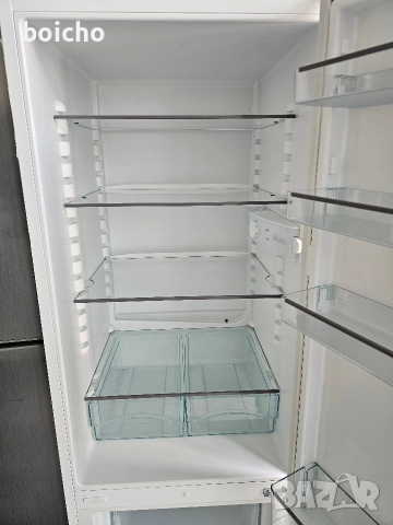 Хладилник Miele с фризер с 2 чекмеджета , снимка 4 - Хладилници - 52686504