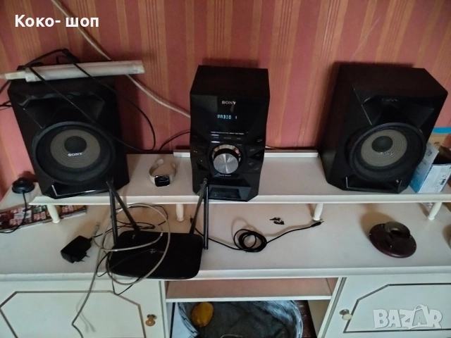 атрактивен 3крилен дървен Гардероб идр., снимка 11 - Гардероби - 52518894