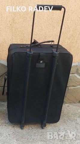 Куфари с колелца в добро състояние!, снимка 2 - Куфари - 53092881