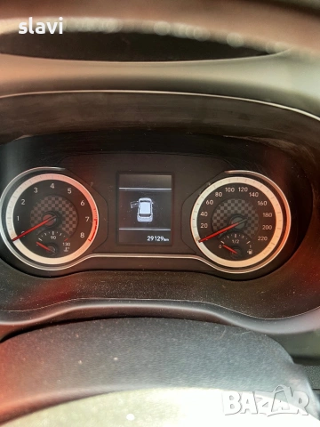 Продавам Хюндай i10, снимка 18 - Автомобили и джипове - 54076729