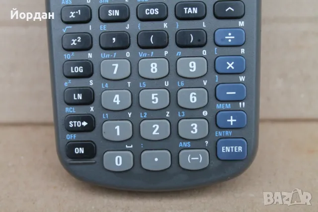 Калкулатор ''Texas Instruments TI 82'' , снимка 4 - Други ценни предмети - 47990170