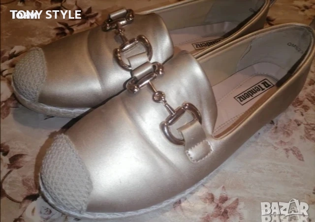 Златисти Нови Дамски Обувки 39