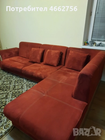 Ъглов диван с две ракли и функция за сън