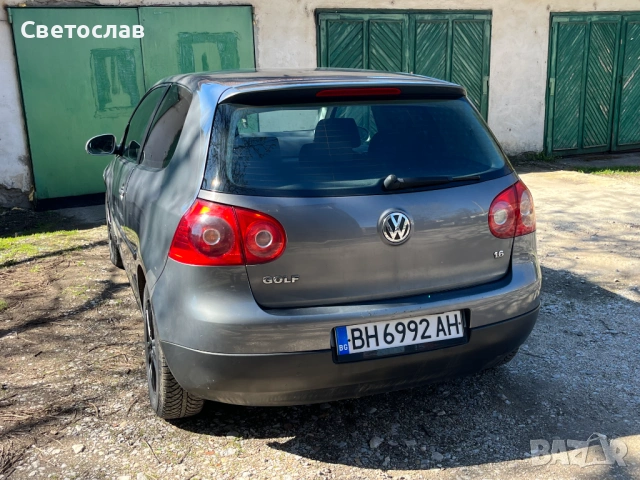 Golf 5 1.6i 2005, снимка 5 - Автомобили и джипове - 54110130